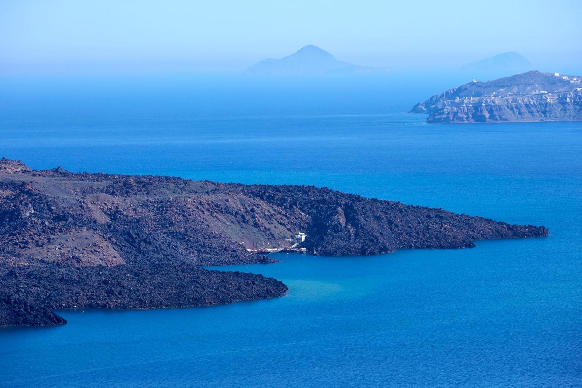 Caldera Colors Suites Fira  Esterno foto